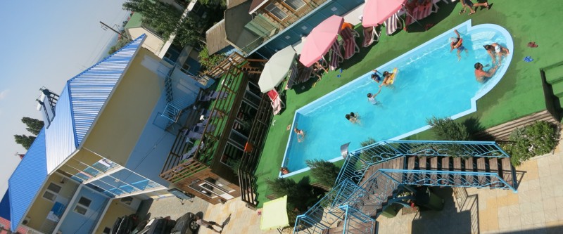 АКВАМАРИН, Затока - бассейн во дворие