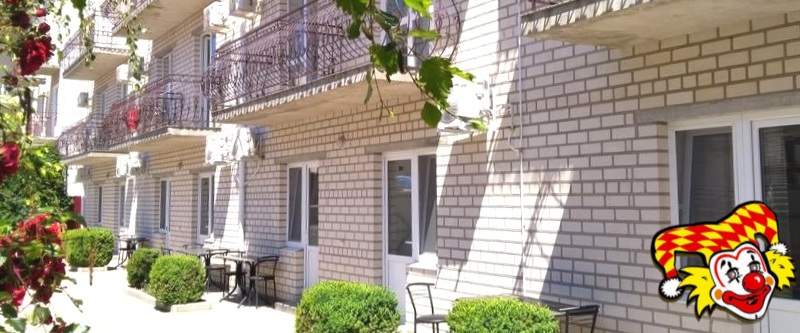 Арлекино, Железный порт