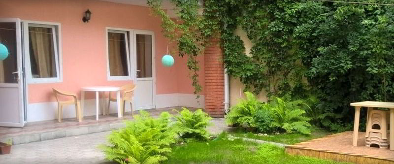 Любимая - уютный дворик